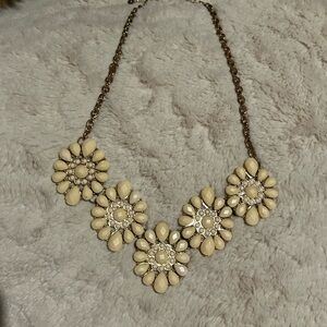 Elegant Cream Floral Necklace